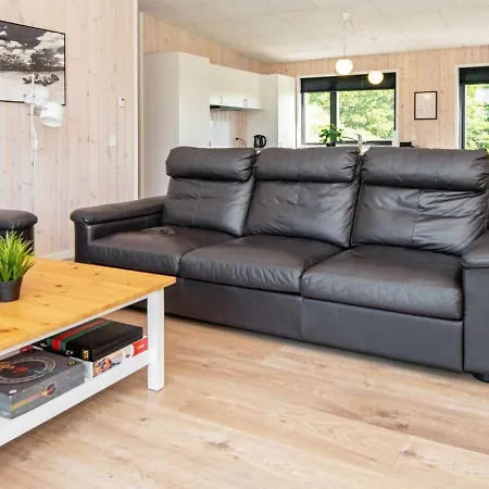 16 Person Holiday In * Glesborg